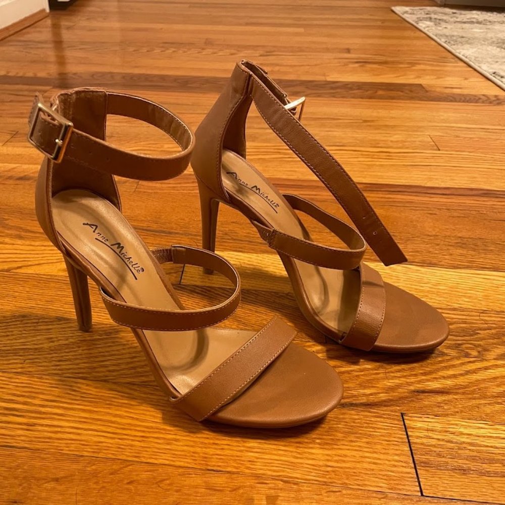 Anne Michelle Heels